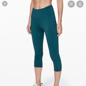 Lululemon Fast & Free 19’ Cropped Leggings (CORAL)